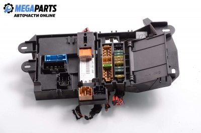 Sicherungskasten for Audi A6 (C6) 2.7 TDI Quattro, 163 hp, combi automatic, 2005